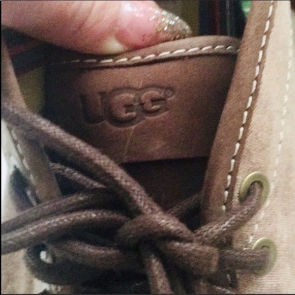 NWOB Ugg Australia Cantrell high top - Picture 5 of 8